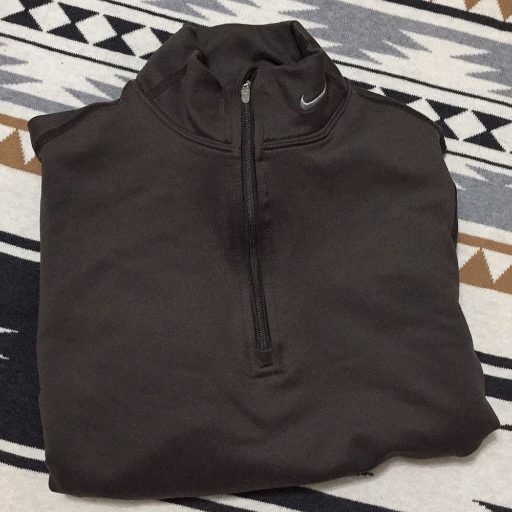 🏃🏻‍♀️ Nike fit dry olive green jacket